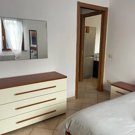 Hom - Fino A 7 Posti Letto Comodo Al Centro Storico, Al Casello A1 E Stazione Av Lejlighed