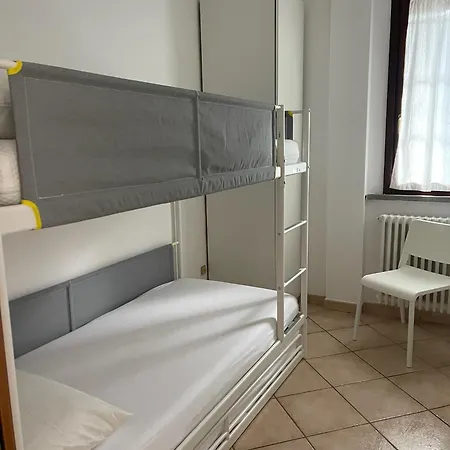 Apartment Hom - Fino A 7 Posti Letto Comodo Al Centro Storico, Al Casello A1 E Stazione Av