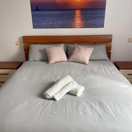 Hom - Fino A 7 Posti Letto Comodo Al Centro Storico, Al Casello A1 E Stazione Av Lejlighed Reggio Emilia