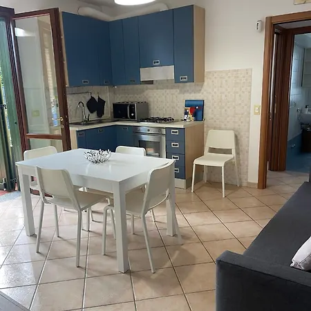 Apartment Hom - Fino A 7 Posti Letto Comodo Al Centro Storico, Al Casello A1 E Stazione Av Reggio Emilia