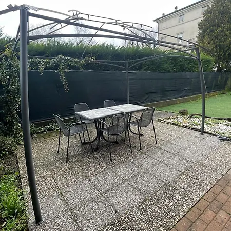 Hom - Fino A 7 Posti Letto Comodo Al Centro Storico, Al Casello A1 E Stazione Av Lejlighed