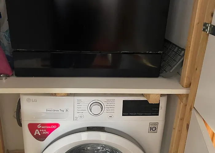 Apartment Hom - Fino A 7 Posti Letto Comodo Al Centro Storico, Al Casello A1 E Stazione Av Reggio Emilia