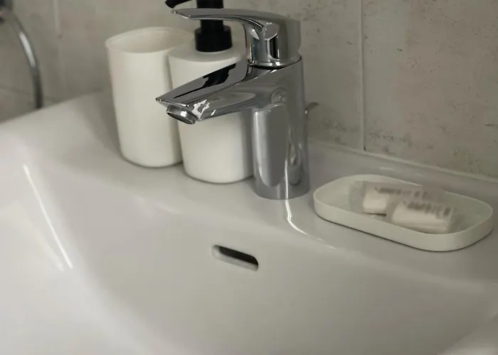 Apartment Hom - Fino A 7 Posti Letto Comodo Al Centro Storico, Al Casello A1 E Stazione Av *